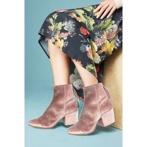 Pink Velvet Chunky Heel Boots sz 9.5